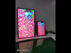 IP67 outdoor QLED LCD displays fanless